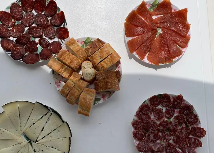 Barco Con Parking Y Duchas Gratuitas Πλωτό κατάλυμα *